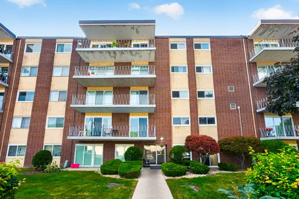 2900 Maple Avenue #14E, Downers Grove, IL 60515