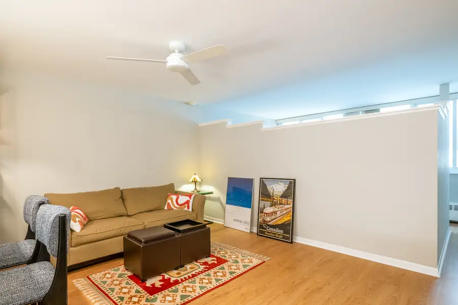 1516 Hinman Avenue #810, Evanston, IL 60201 - #3
