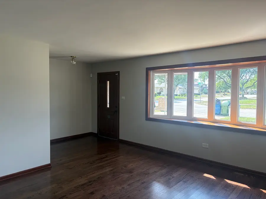 10017 Menard Avenue, Oak Lawn, IL 60453 - #3