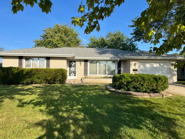 1620 Barthelone Street, Crest Hill, IL 60403