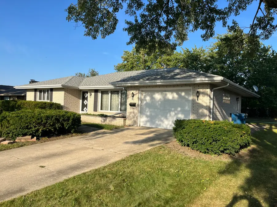 1620 Barthelone Street, Crest Hill, IL 60403 - #2