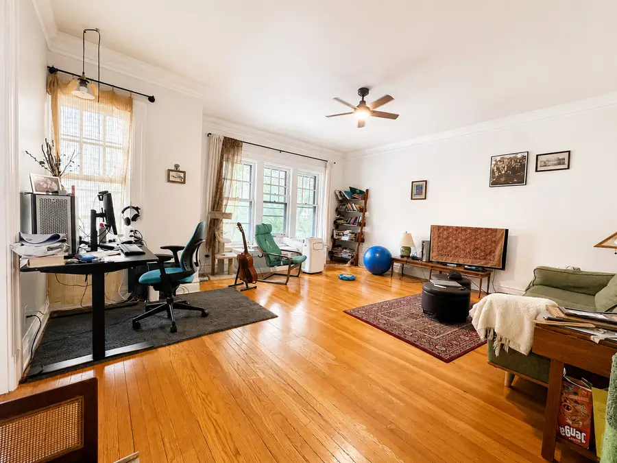 1633 E Hyde Park Boulevard #3C, Chicago, IL 60615 - #2