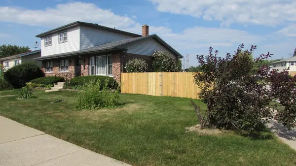 9235 N Callero Drive, Niles, IL 60714