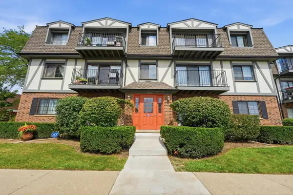102 Steeple Drive #B, Buffalo Grove, IL 60089
