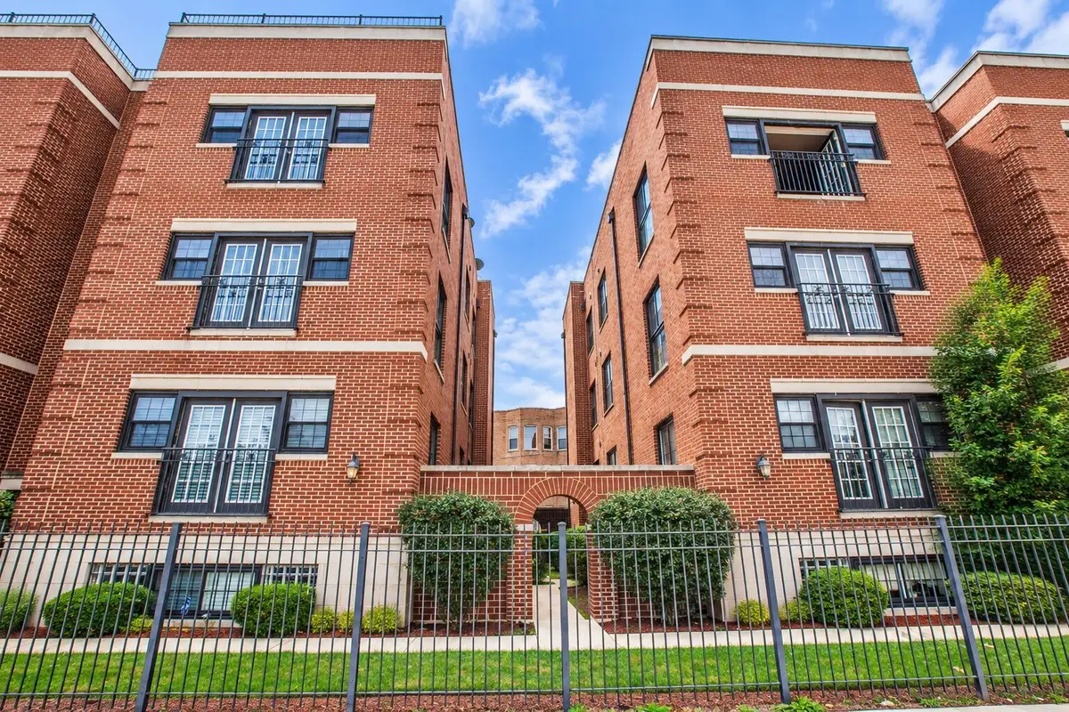 543 E 43rd Street #2E, Chicago, IL 60653 - #1