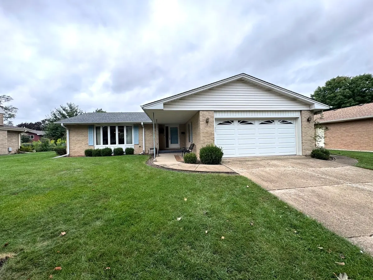 1610 E Dogwood Lane, Mount Prospect, IL 60056 - #1