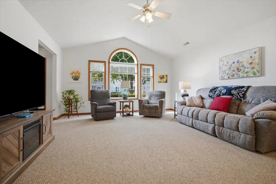 1312 Inglewood Circle, Bloomington, IL 61704 - #3