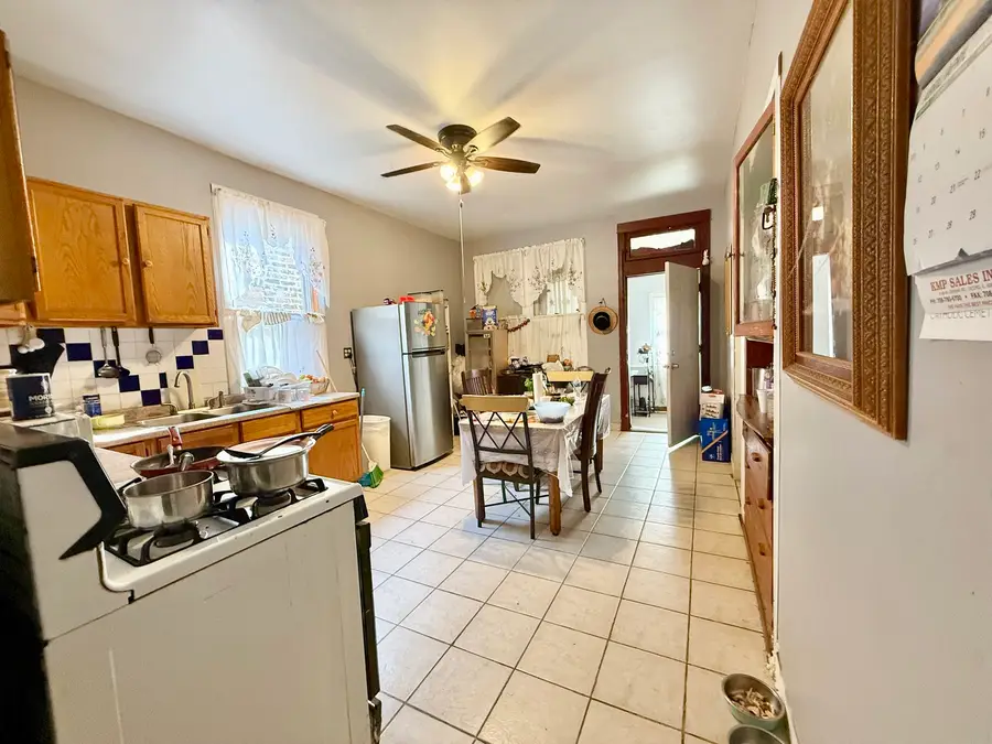 2722 S Homan Avenue, Chicago, IL 60623 - #3