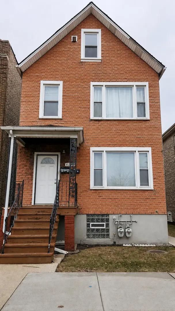 8233 S Escanaba Avenue, Chicago, IL 60617 - #1