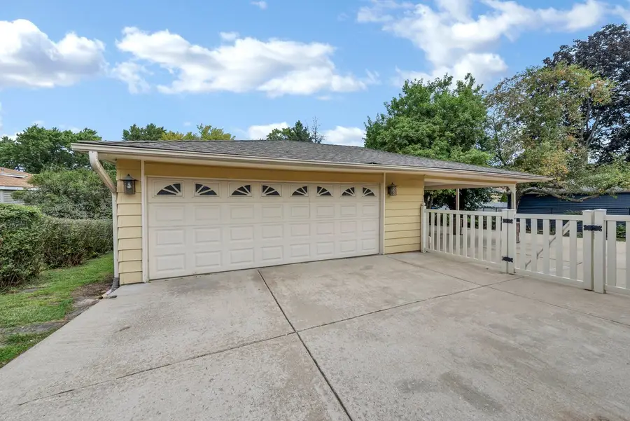 1734 W Rampart Road, Addison, IL 60101 - #3