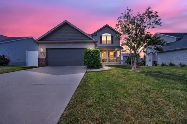 1711 Coralstone Way, Normal, IL 61761
