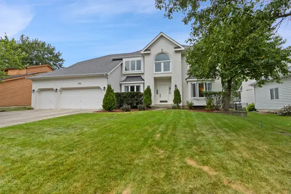 2704 Shellingham Drive, Lisle, IL 60532