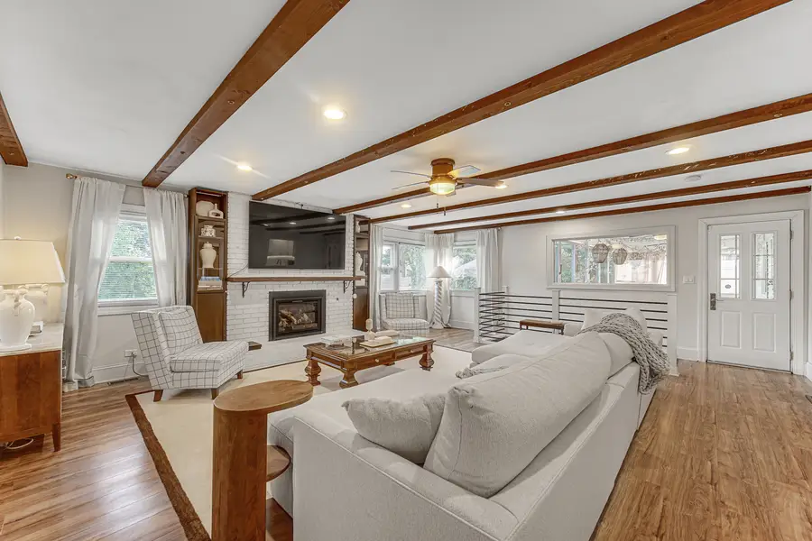 1072 Brantwood Avenue, Elk Grove Village, IL 60007 - #3