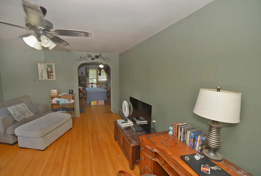 303 W Larue Street, Streator, IL 61364 - #3