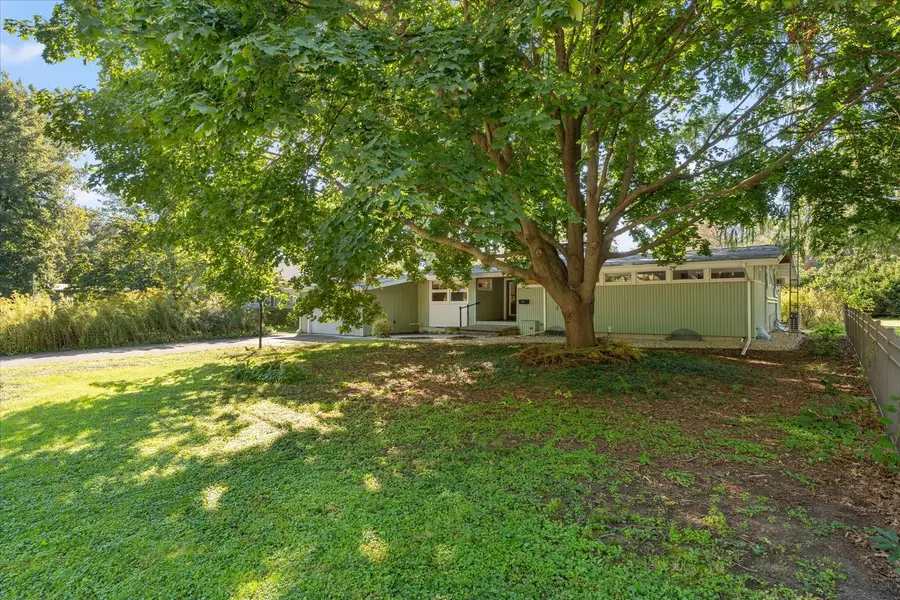 507 E Sunnycrest Court, Urbana, IL 61801 - #3