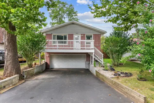 1028 Idlewild Drive, Round Lake Beach, IL 60073