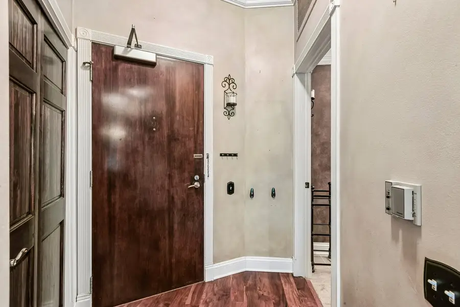 600 N Kingsbury Street #101, Chicago, IL 60654 - #3