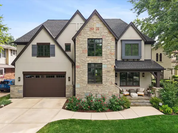 4837 Montgomery Avenue, Downers Grove, IL 60515