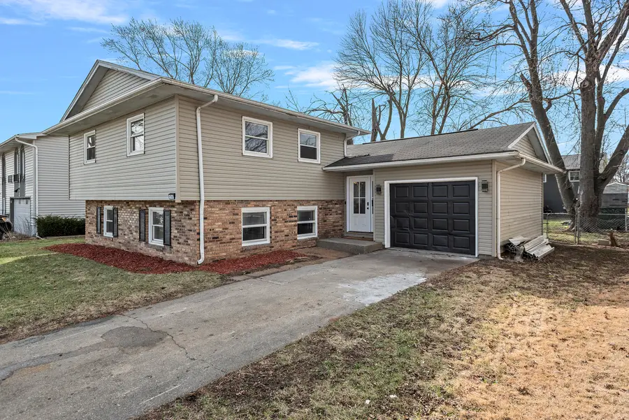 1747 E Barrington Avenue, Decatur, IL 62526 - #2
