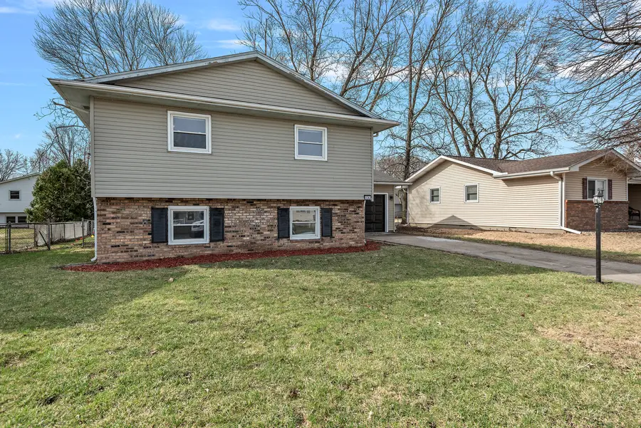 1747 E Barrington Avenue, Decatur, IL 62526 - #3