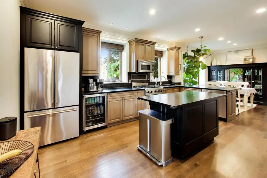 1457 W Fletcher Street #1, Chicago, IL 60657 - #2