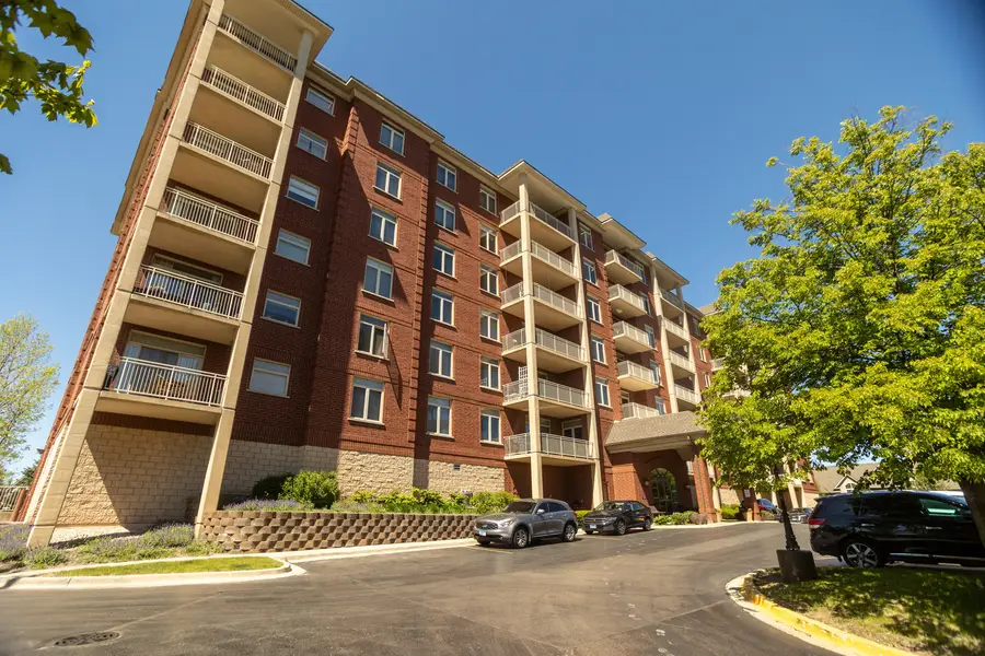 8440 Callie Avenue #606, Morton Grove, IL 60053 - #2