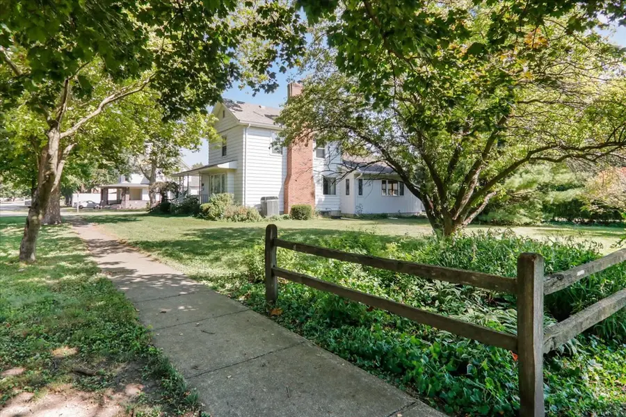 300 S Jackson Street, Flanagan, IL 61740 - #2