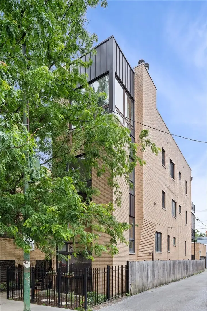 1355 W Erie Street #1, Chicago, IL 60622 - #2