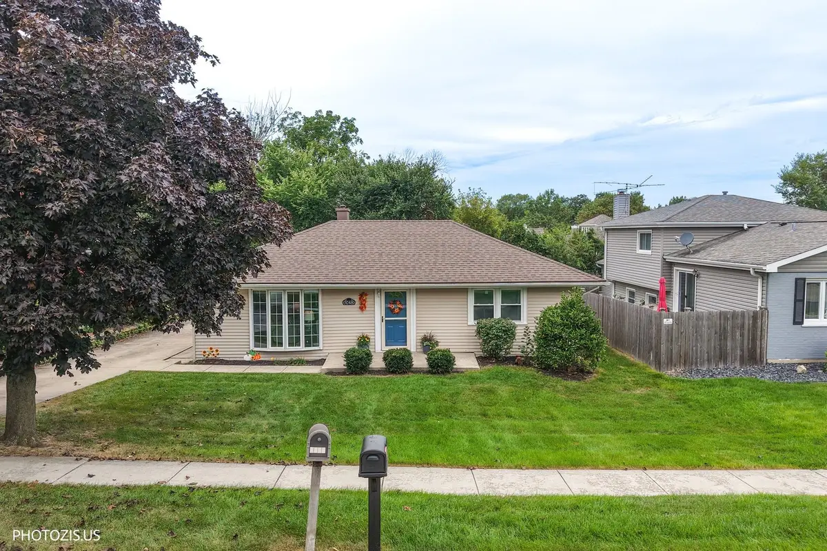1048 Hermes Avenue, Lemont, IL 60439 - #1
