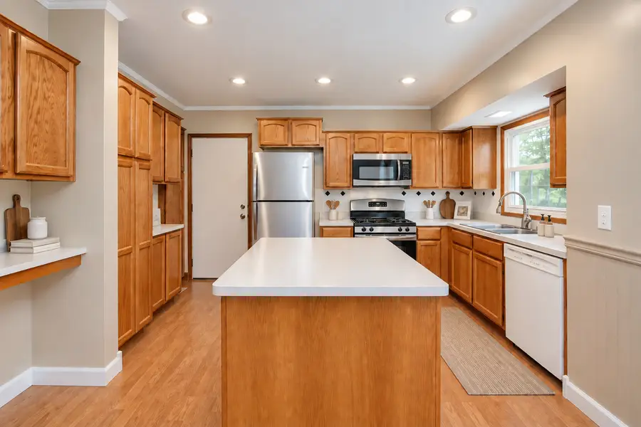 5112 W Greenbrier Drive, McHenry, IL 60050 - #3