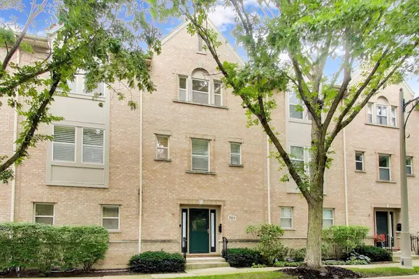 Address Withheld By Seller, Highwood, IL 60040