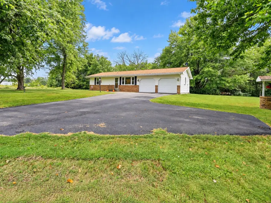 110 Issacher Street, Camargo, IL 61919 - #2