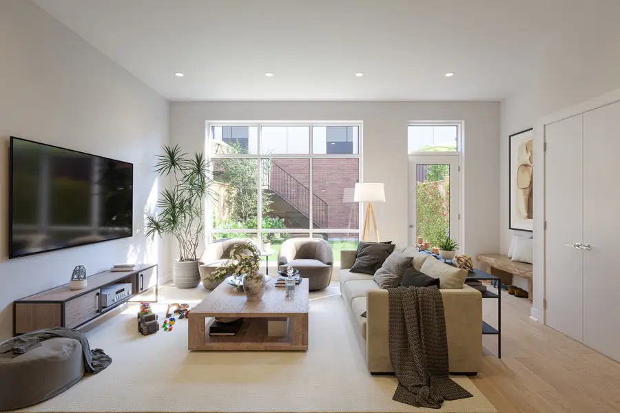 2927 N Oakley Avenue, Chicago, IL 60618 - #3