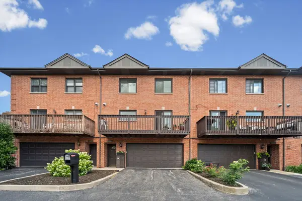 1339 E Central Road, Arlington Heights, IL 60005