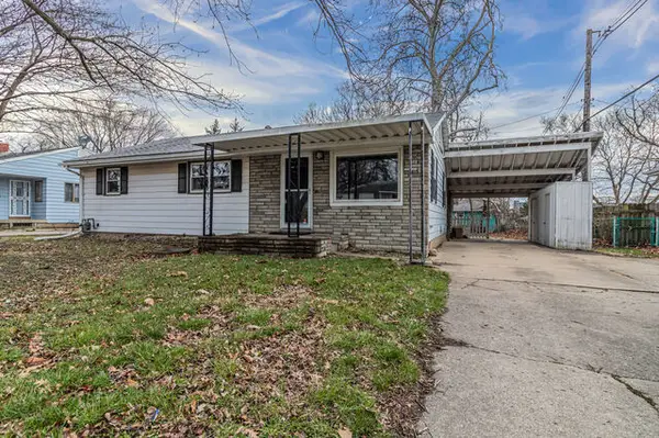 1316 S State Street, Champaign, IL 61820