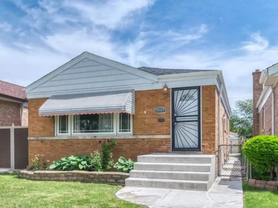 4825 S Keating Avenue, Chicago, IL 60632 - #2