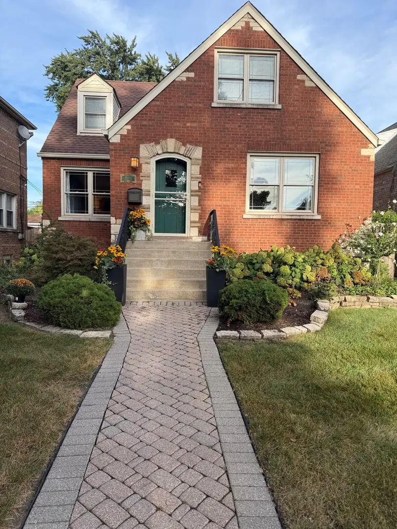 10711 S Artesian Avenue, Chicago, IL 60655 - #1