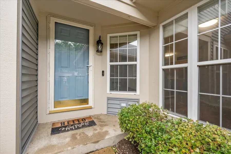 877 Wembley Court, Elgin, IL 60120 - #3