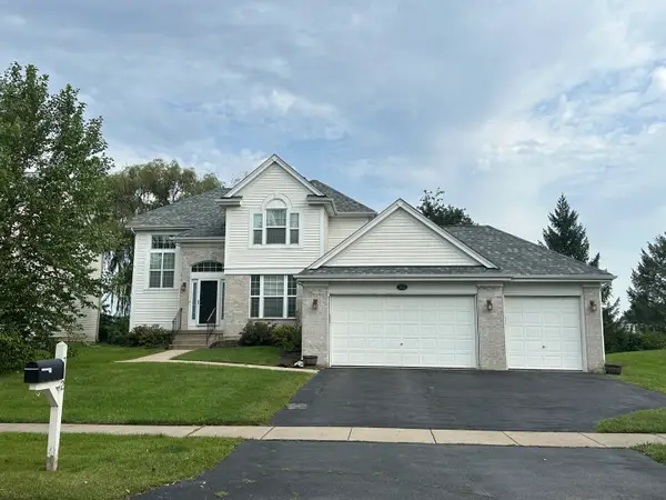 712 Brighton Circle, Port Barrington, IL 60010
