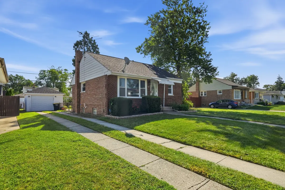 17617 Burnham Avenue, Lansing, IL 60438 - #1