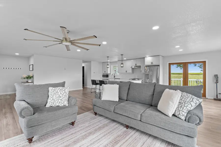 3472 N Il St Rt 23 Highway, Ottawa, IL 61350 - #3