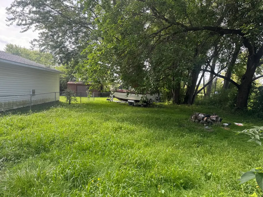 42618 N Lake Avenue, Antioch, IL 60002 - #2