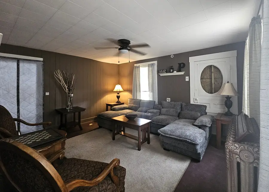 602 N Franklin Avenue, Polo, IL 61064 - #3