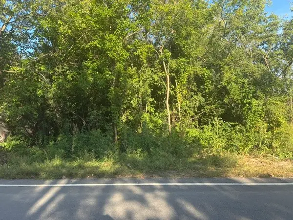 8240 Clarendon Hills Road, Willowbrook, IL 60527
