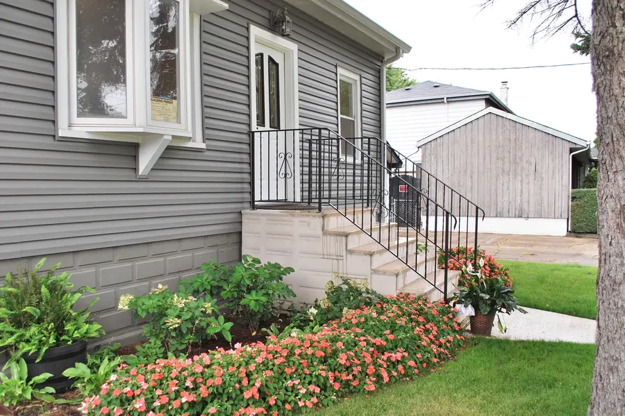 11418 S Avon Avenue, Alsip, IL 60803 - #2