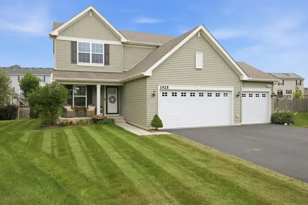 1925 Taos Lane, Volo, IL 60020