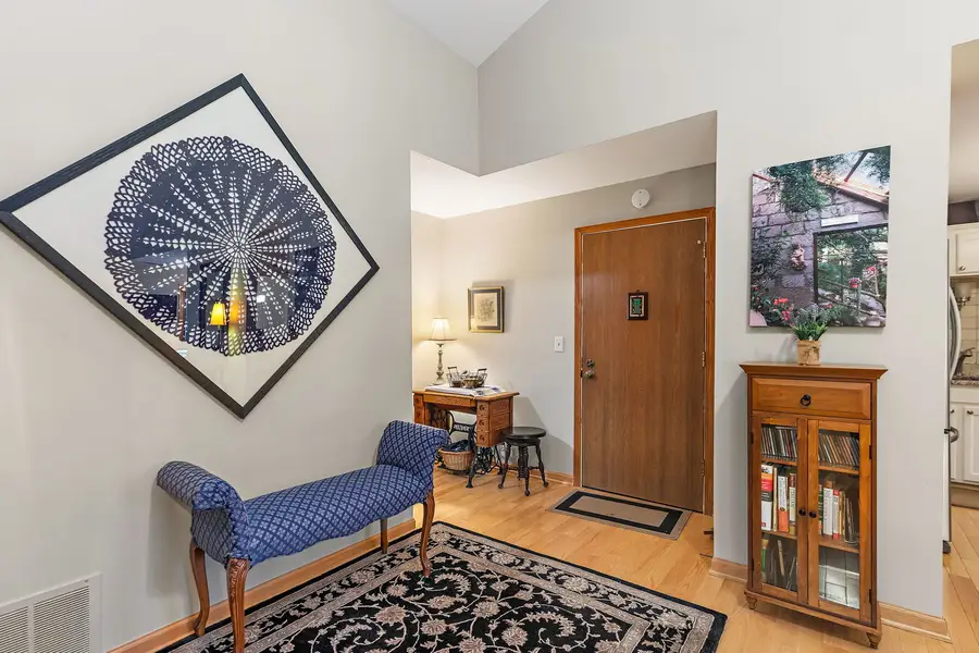 610 Berkley Court #Z2, Schaumburg, IL 60194 - #2