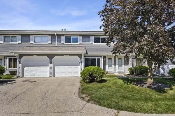 34015 White Oak Lane #50C, Gurnee, IL 60031