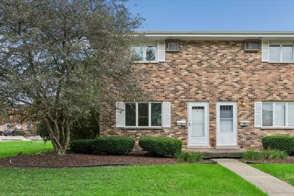 110 Towncrest Drive #A, New Lenox, IL 60451