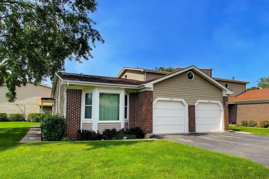 2172 N Queensburg Lane, Palatine, IL 60074 - #2
